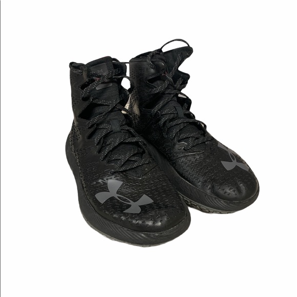 Under Armour basketball sneakers - Picture 1 of 4